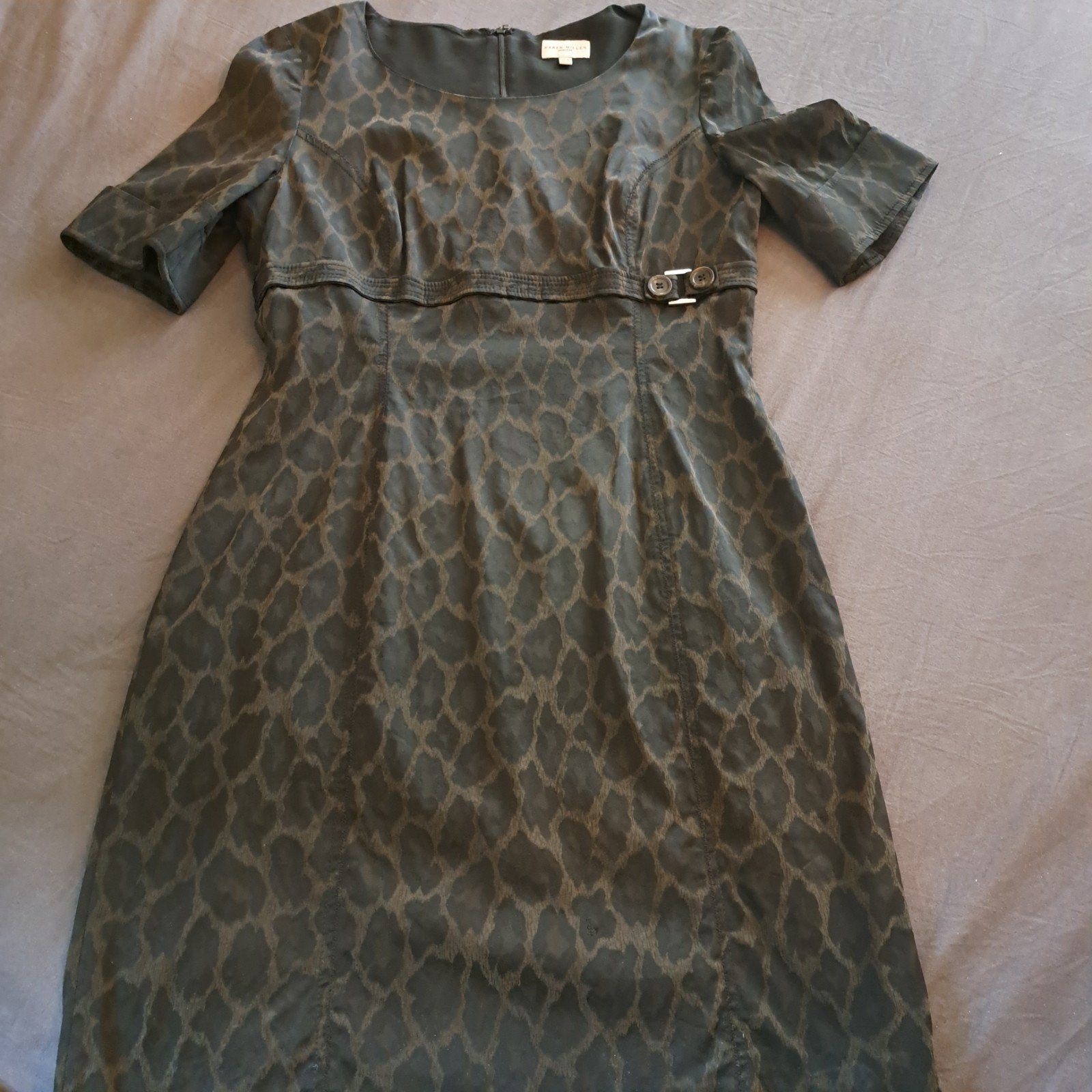 Karen Millen 16/42...dress leopard gr/ zw, Kleding | Dames, Jurken, Karen Millen, Meerkleurig, Maat 42/44 (L), Ophalen of Verzenden