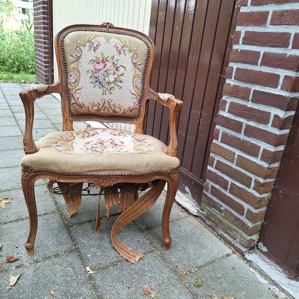 Antieke stoel met borduurwerk - opknapper of decoratie, Antiek en Kunst, Ophalen