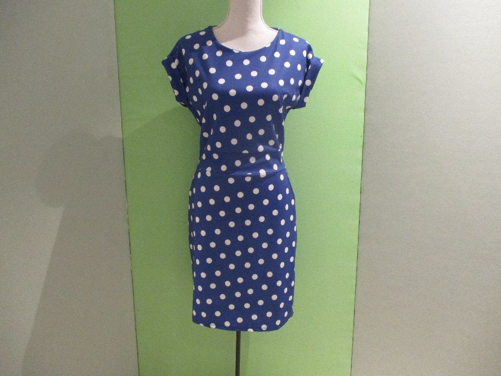 Sophia (Pure Feminine) jurk maat M (made in Italy), Maat 38/40 (M), Sophia (Pure Feminine), Zo goed als nieuw, Onder de knie