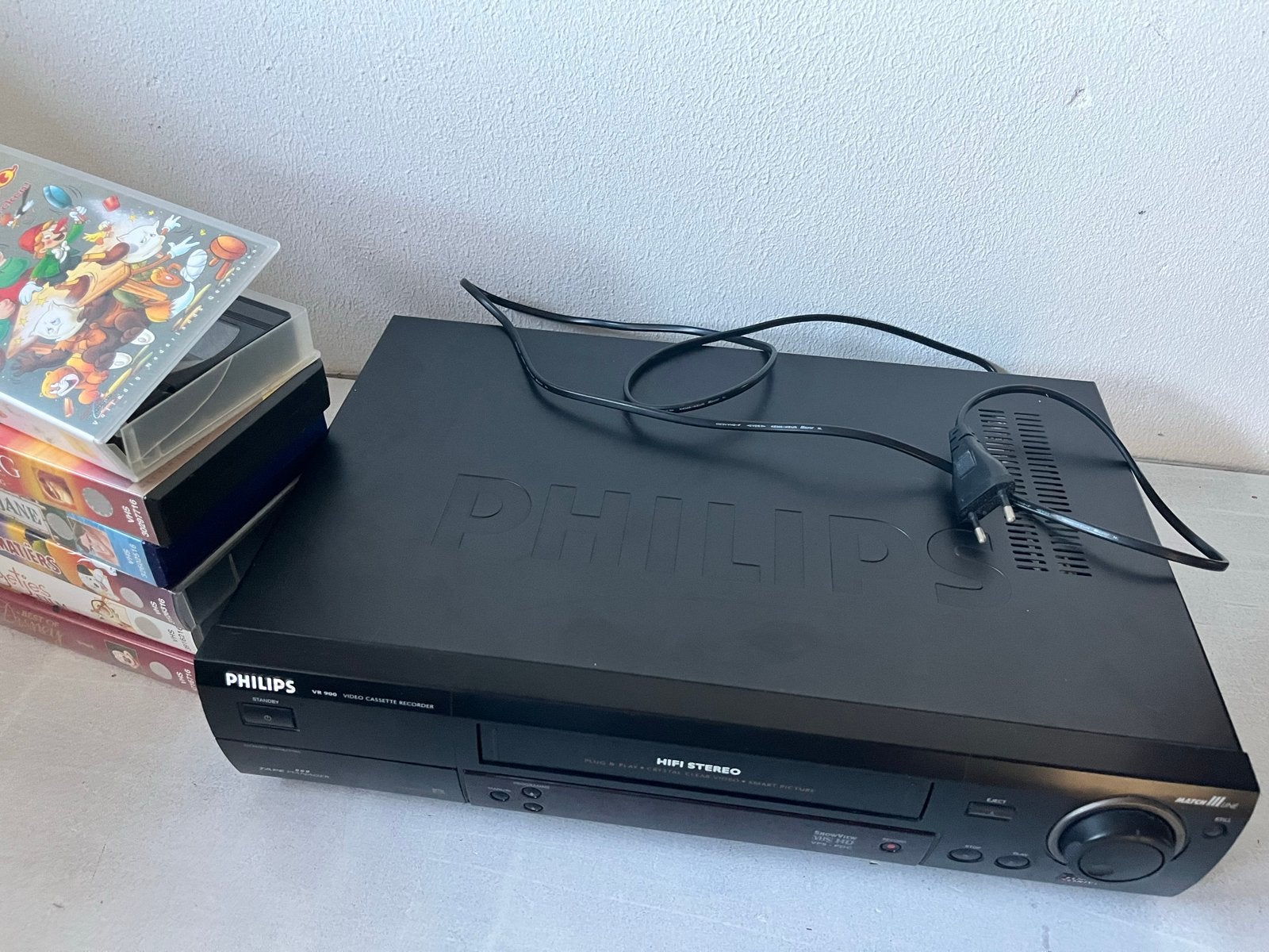 Philips VR 900 VHS-speler met Disney videobanden, Ophalen of Verzenden, Gebruikt, VHS-speler of -recorder
