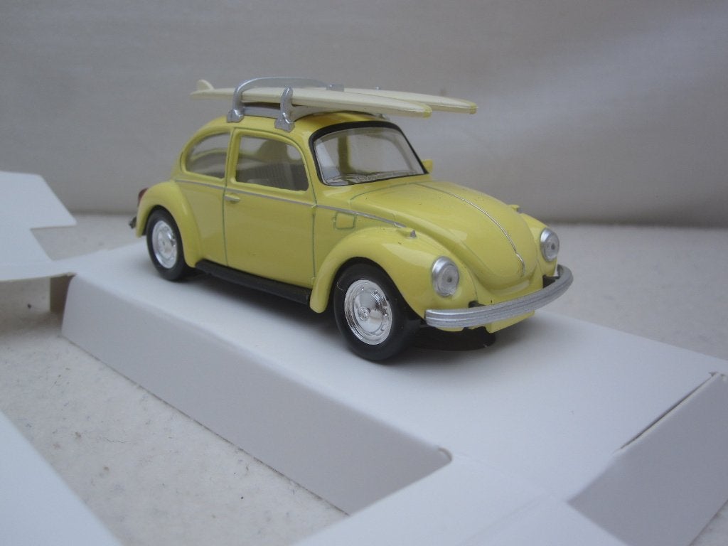 VW Kever 1303 met surfplanken 1973 lichtgeel 1:43 Norev, Ophalen of Verzenden, Nieuw, Auto, Norev