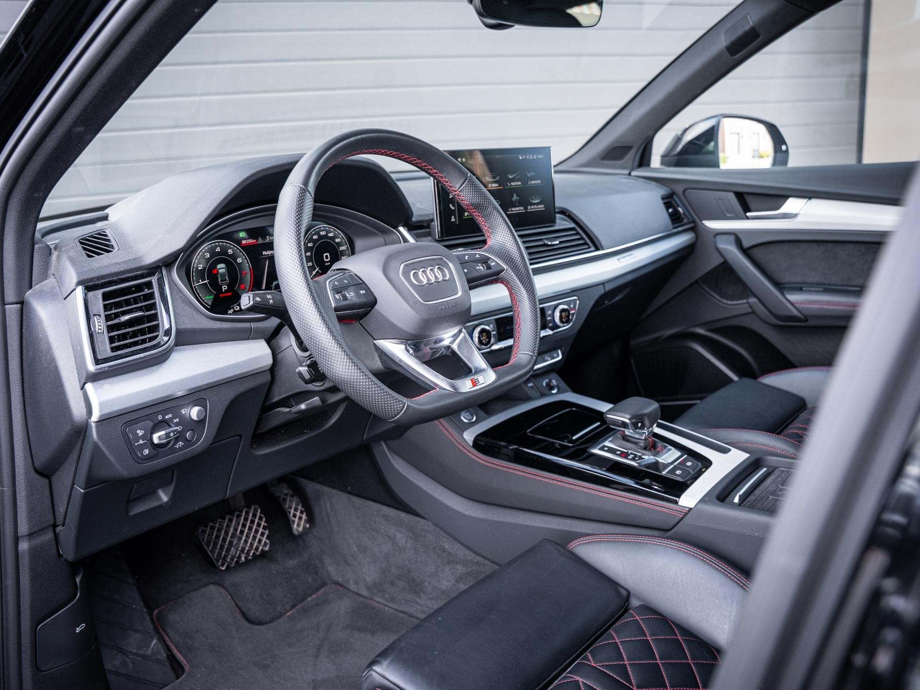 Audi Q5 55 TFSI e S edition Competition 3x S-Line l Pano l T, Auto's, Audi, Automaat, 14 kWh, Gebruikt, 4 cilinders