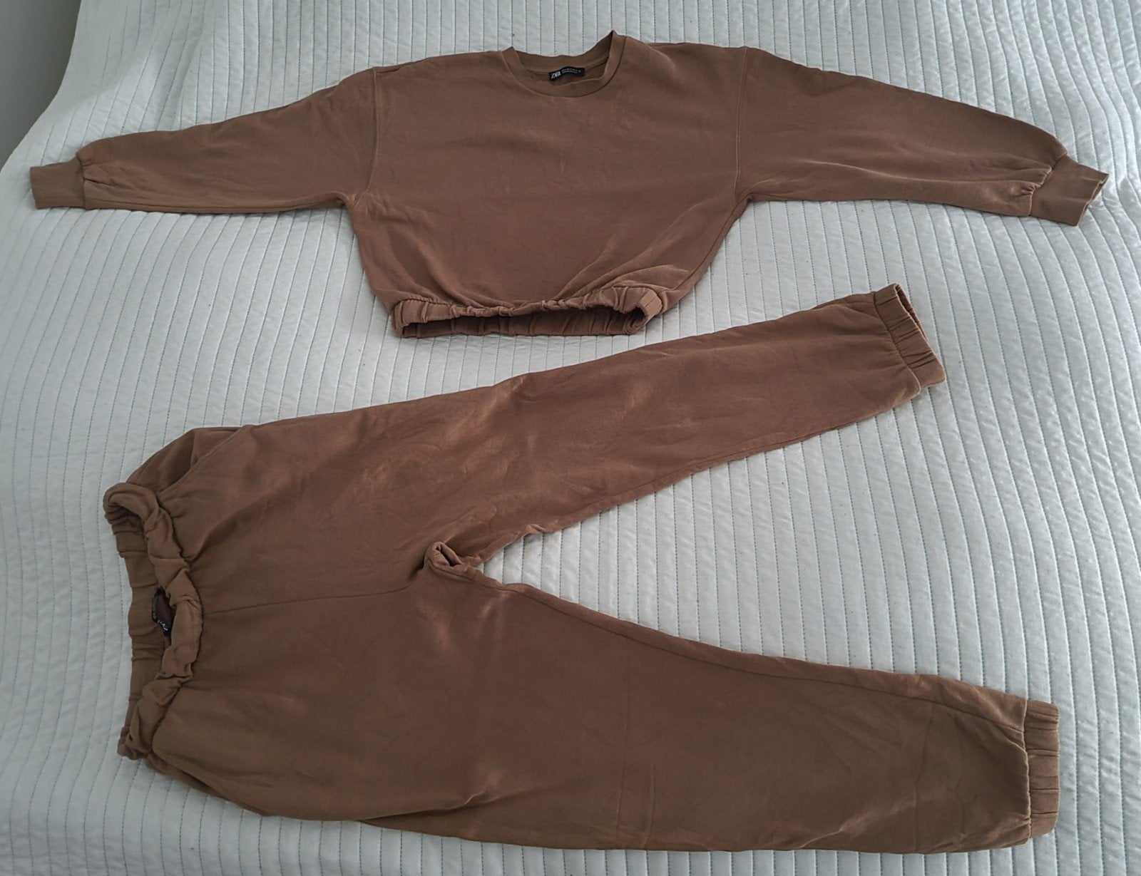 Zara setje whisky bruin broek maat s cropped trui maat m, Zara, Verzenden, Zo goed als nieuw