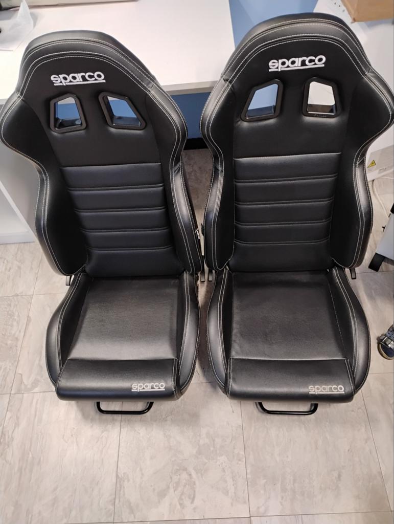 Sparco sportstoelen - Zwart leer, zo goed als nieuw, Auto-onderdelen, Interieur en Bekleding, Ophalen, Nissan