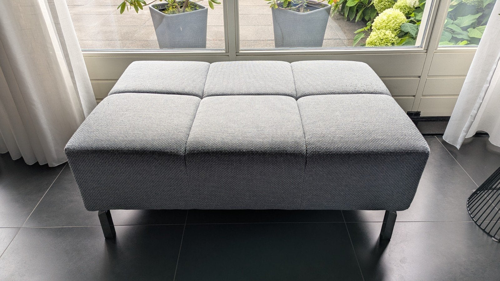 Montel Hocker - Grijs - 105x72x40 cm - Zo goed als nieuw, Ophalen, 50 tot 75 cm, Zo goed als nieuw, Metaal