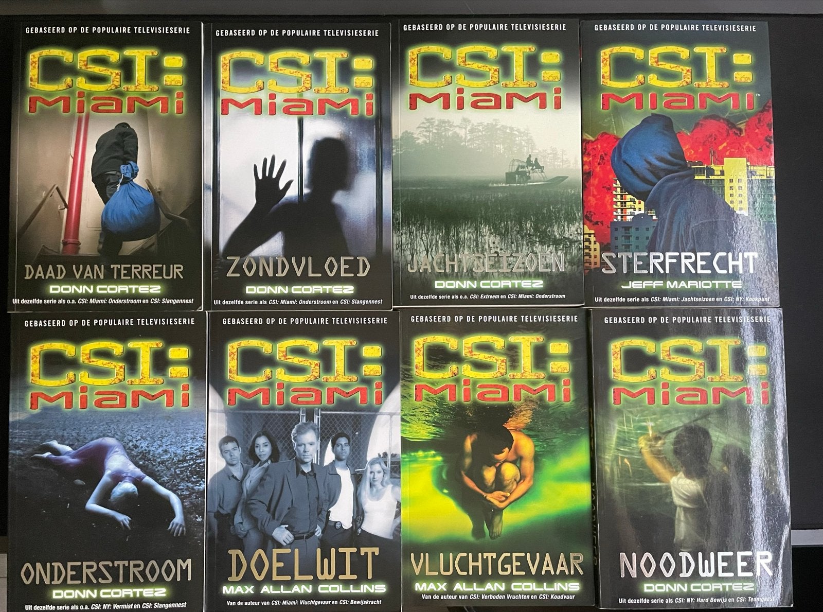 CSI: Miami Boekenreeks - 8 thrillers gebaseerd op de tv-seri, Boeken, Ophalen of Verzenden, Gelezen, Tv-bewerking