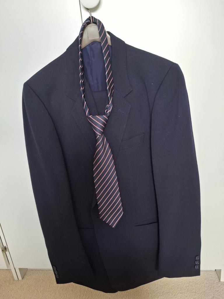 Trouwpak  Van Gils, Kleding | Heren, Kostuums en Colberts, Ophalen, Zo goed als nieuw, Maat 52/54 (L), Blauw