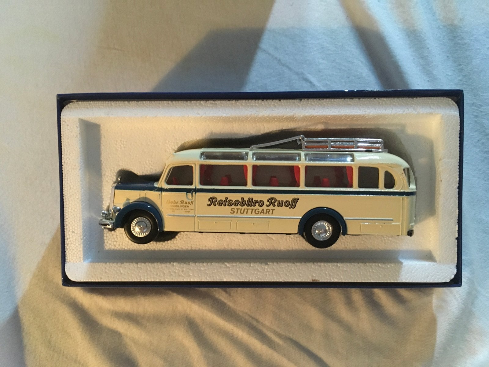 Dinky Collection 1950 Mercedes-Benz Omnibus Type O-3500, Hobby en Vrije tijd, Ophalen of Verzenden, Zo goed als nieuw, Overige typen
