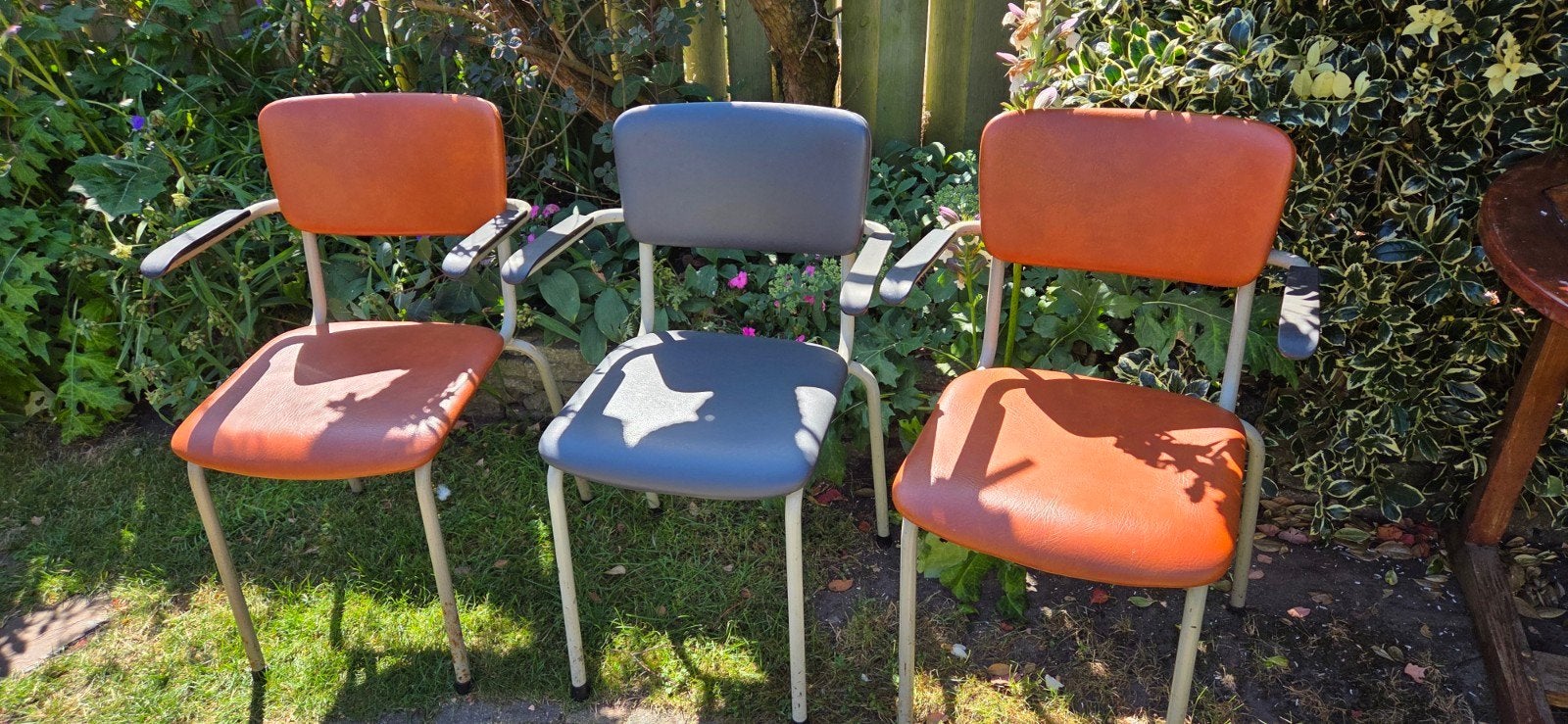 Vintage industriële bureau stoelen, Ophalen
