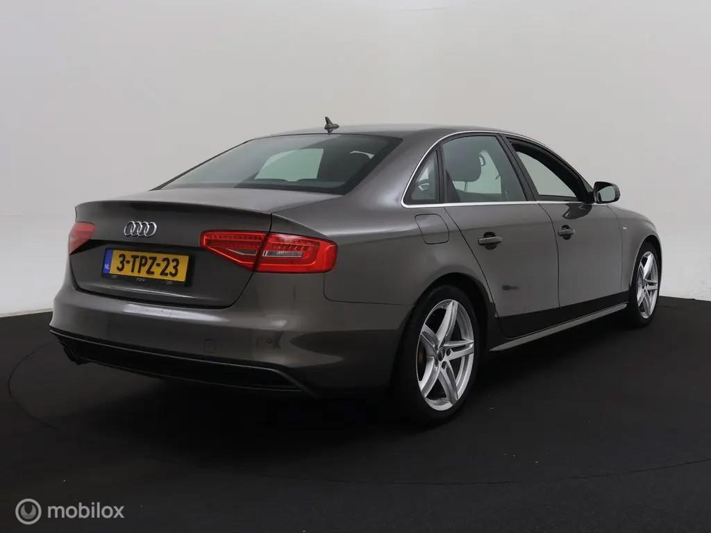 Audi A4 Limo 1.8T S-Line Xenon Navi Trekhaak 2e eigenaar Dea, Voorwielaandrijving, Stof, Gebruikt, 4 cilinders