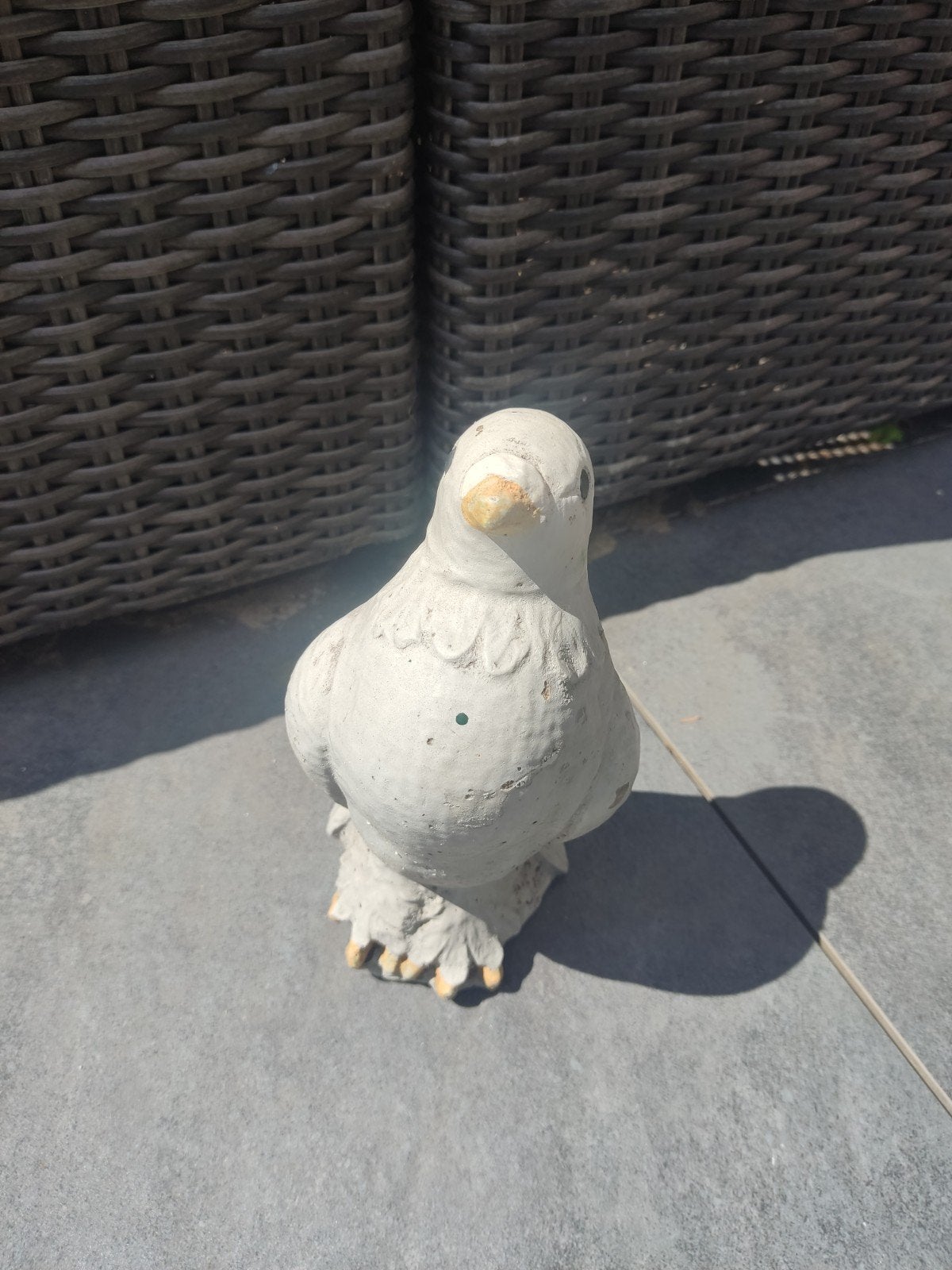 Betonnen duif beeldje, 21 cm hoog, Tuin en Terras, Tuinbeelden, Ophalen