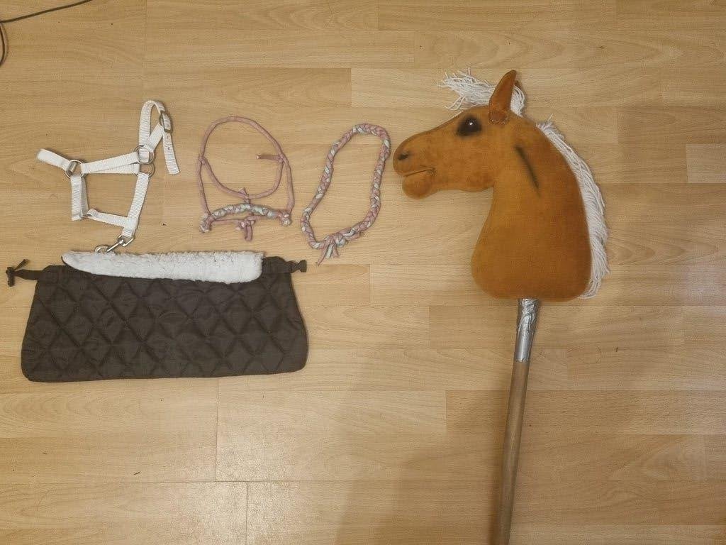 Hobbyhorses, Ophalen of Verzenden, Zo goed als nieuw