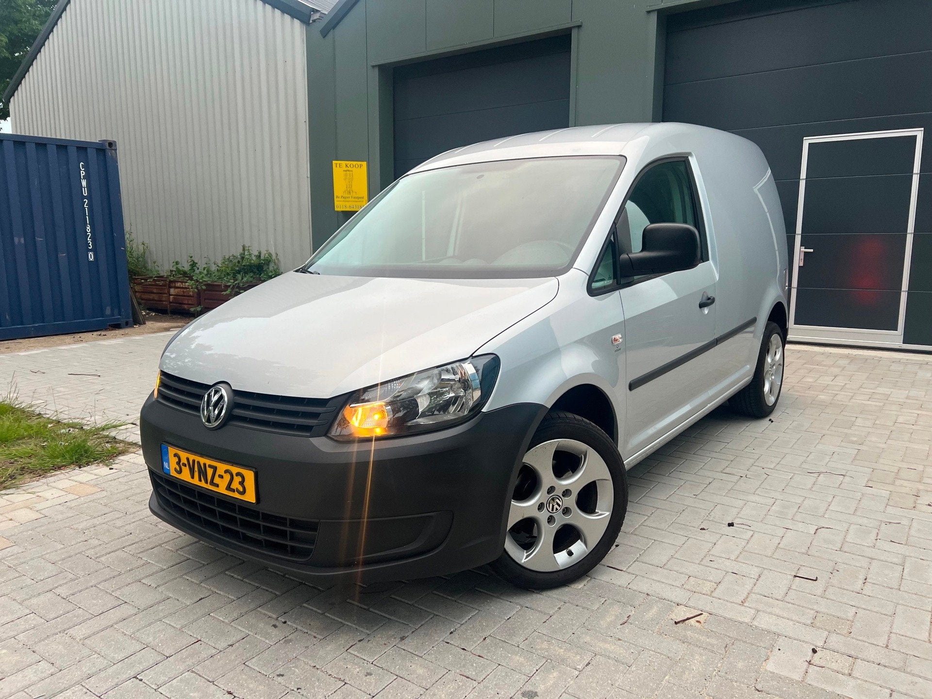 Volkswagen Caddy 1.6TDI 173.059KM Jaar Apk, Voorwielaandrijving, 15 km/l, Gebruikt, 4 cilinders
