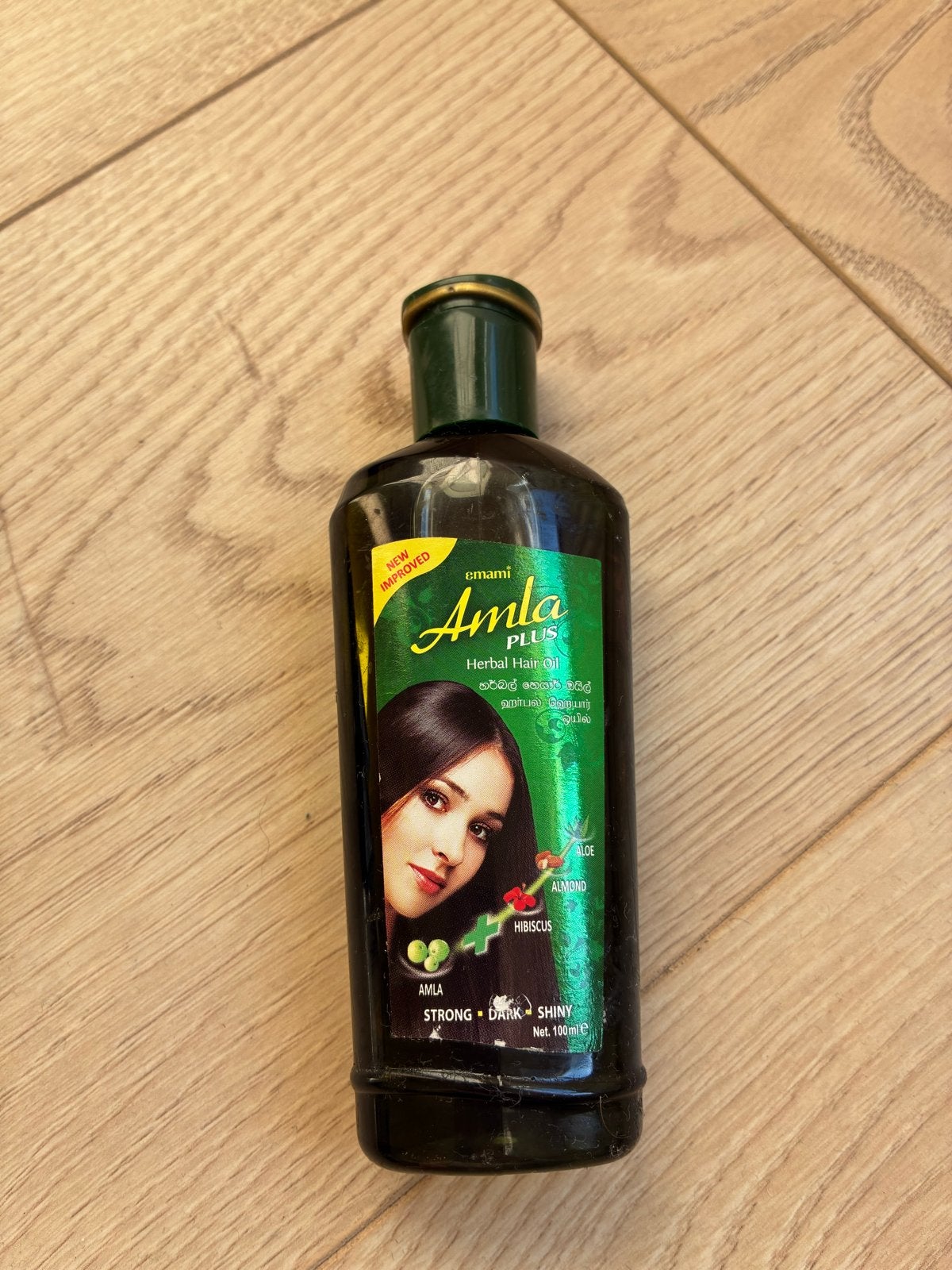 Emami Amla Plus Herbal Haarolie - 100ml, Ophalen of Verzenden, Zo goed als nieuw, Haarverzorger of -hersteller