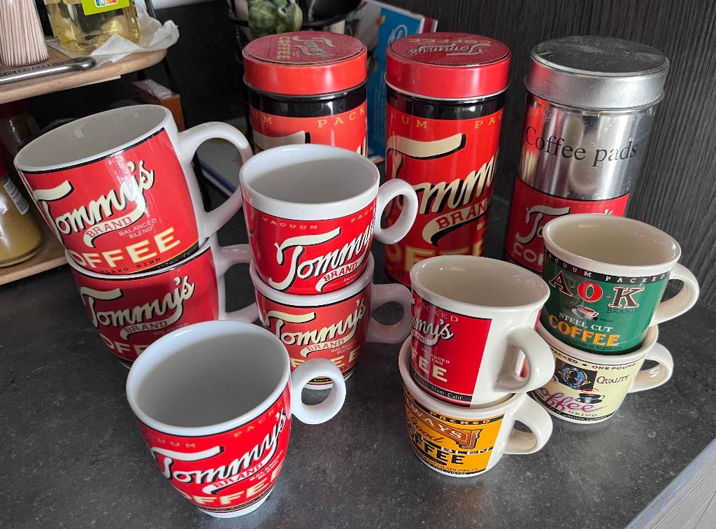 Tommy’s mokken, ed.., Gebruikt, Ophalen of Verzenden, Overige stijlen, Kop(pen) en/of Schotel(s)