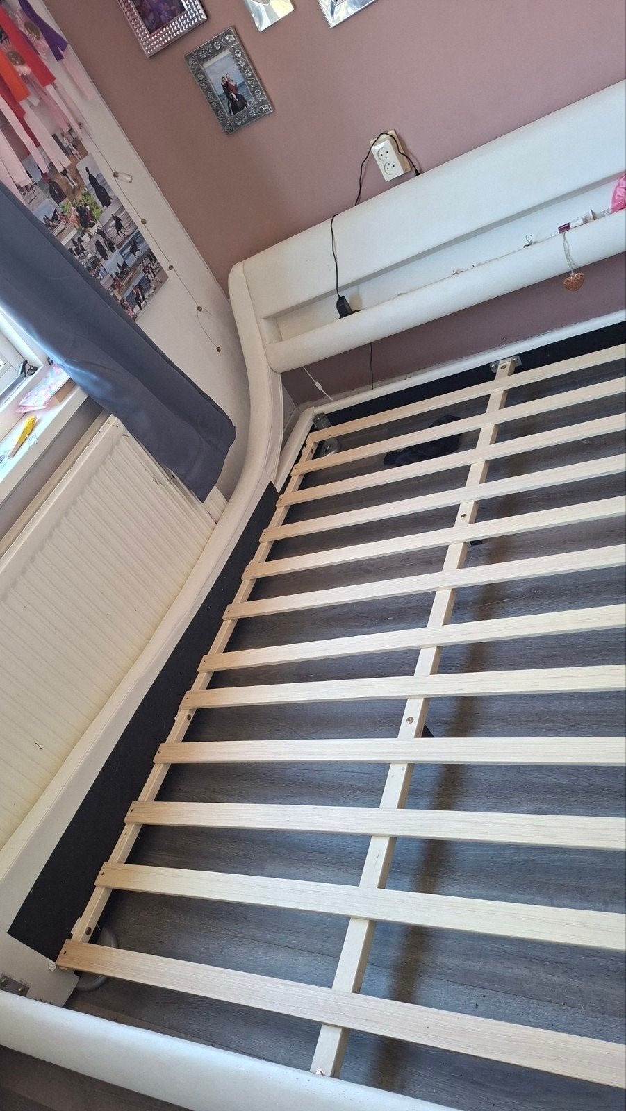 Bed 140x200 GRATIS, Ophalen, Gebruikt, Wit, Tweepersoons