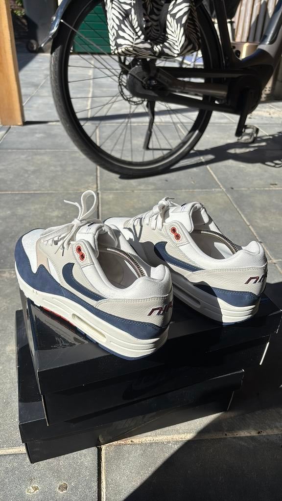 Nike air max 1 Orewood sail/obsidian 44,5, Ophalen of Verzenden, Nieuw, Blauw, Sneakers of Gympen