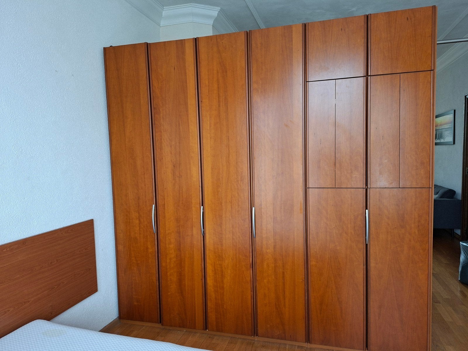 Ruime kledingkast met veel opbergruimte, Ophalen, Met deur(en), Gebruikt, 200 cm of meer