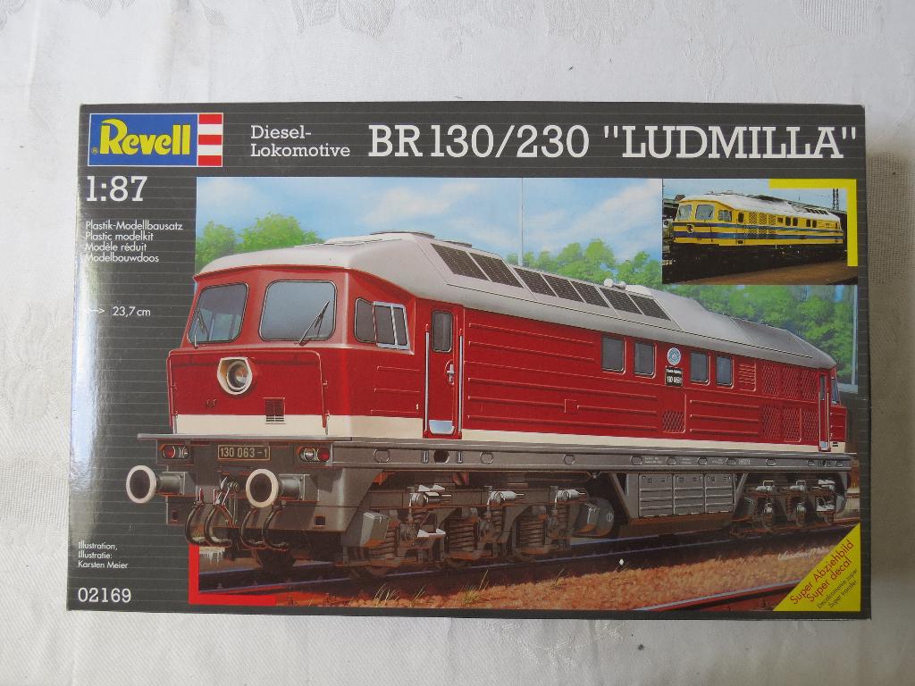 Revell bouwdoos dieselloc type Ludmilla Br 230, Hobby en Vrije tijd, Modeltreinen | H0, Overige merken, Locomotief, Gelijkstroom of Wisselstroom