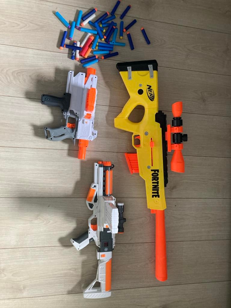 Nerf Blasters Set met Fortnite en Modulus Blasters, Kinderen en Baby's, Speelgoed | Overig, Zo goed als nieuw, Jongen of Meisje