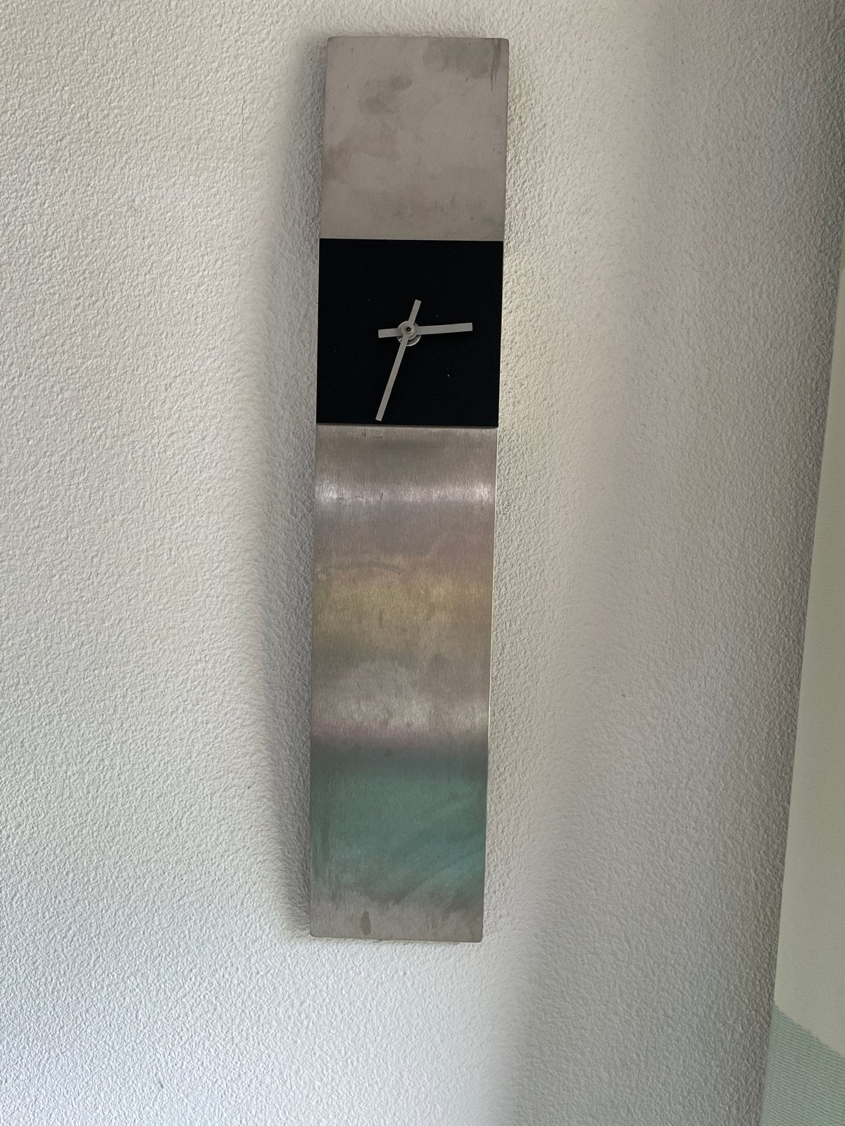 Moderne wandklok van Studio van Eldik Follego, Antiek en Kunst, Antiek | Klokken, Ophalen of Verzenden