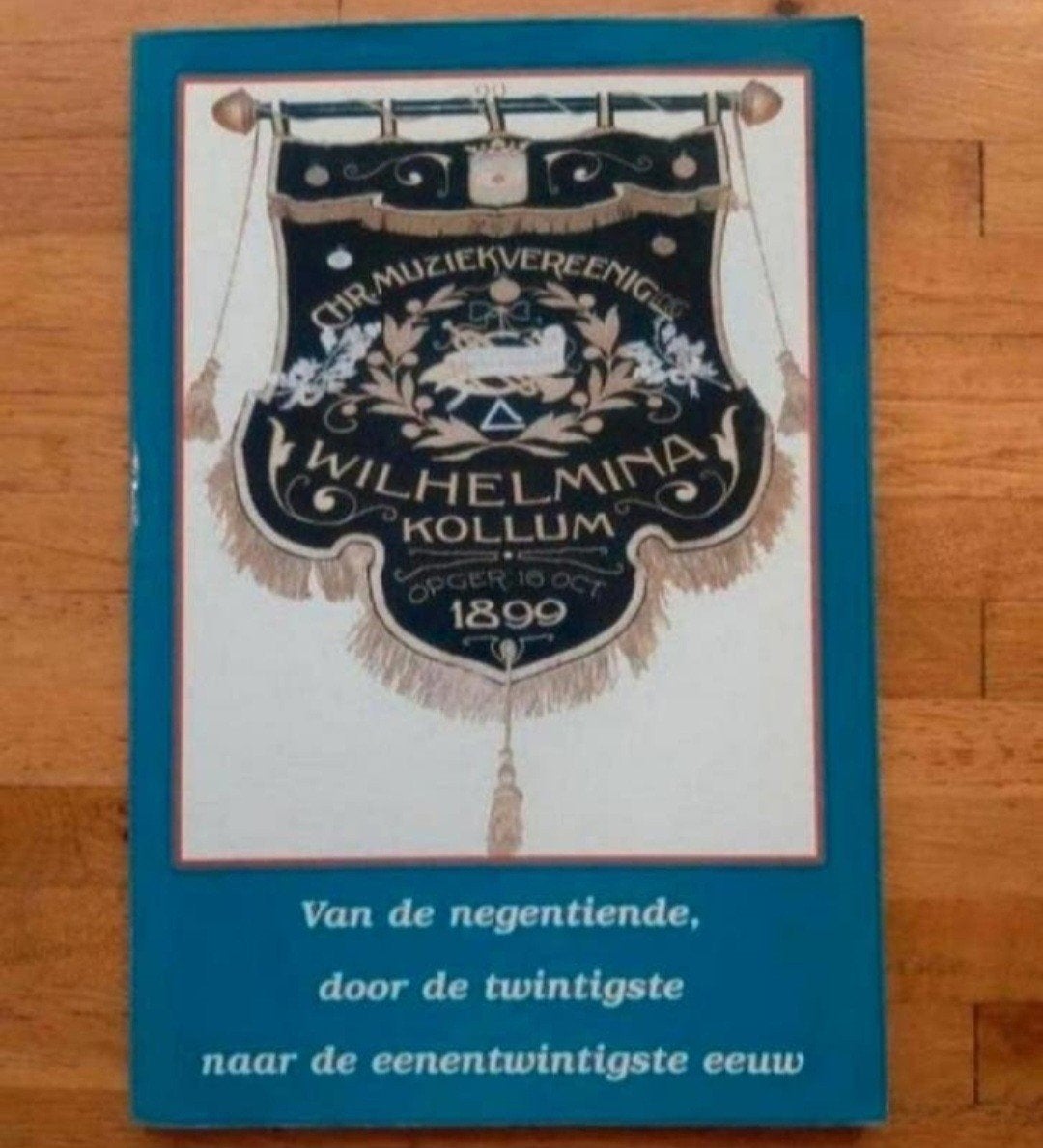 Muziekvereniging wilhelmina kollum Geschiedenis fotoboek, Boeken, Geschiedenis | Stad en Regio, Zo goed als nieuw, Ophalen of Verzenden