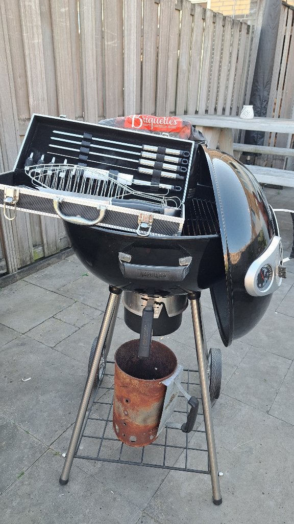 Napoleon BBQ 57 cm (XL) met accessoires en hoes, Ophalen, Gebruikt, Napoleon, Met accessoires