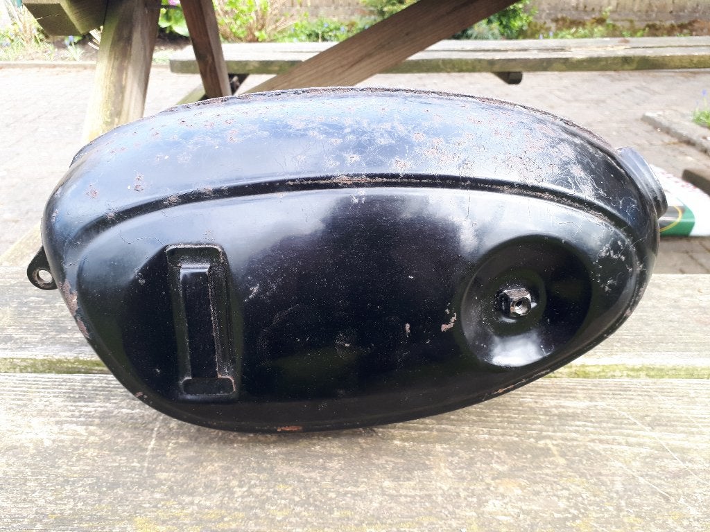 Tank Benzinetank Honda C310 C310A C310S gebruikte staat, Fietsen en Brommers, Brommeronderdelen | Oldtimers, Gebruikt, Overige merken