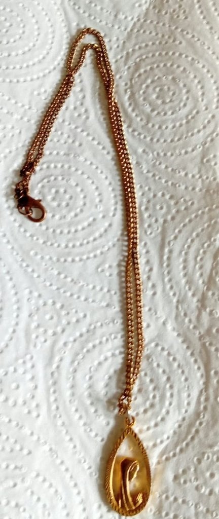 Ketting met hangertje Maria., Gebruikt, Ophalen of Verzenden, Goud, Overige materialen