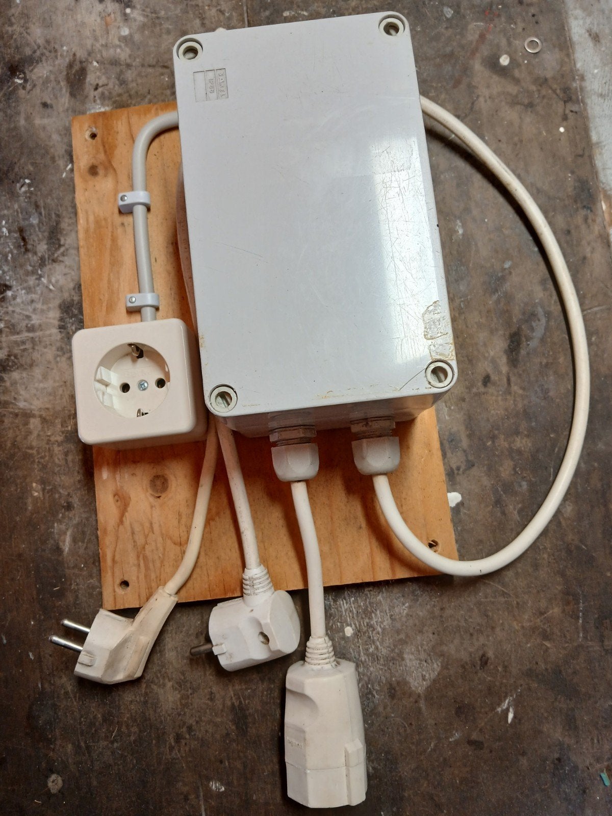 Schakelbox met timers, Doe-het-zelf en Verbouw, Elektra en Kabels, Ophalen, Gebruikt, Overige merken, Overige typen