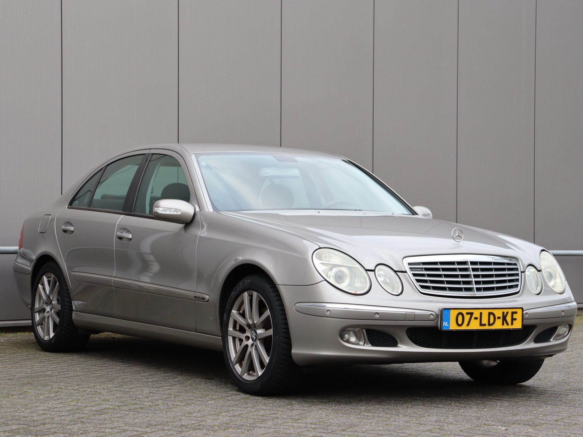 Mercedes-Benz E-klasse 220 CDI Avantgarde automaat, Auto's, Automaat, Gebruikt, 4 cilinders, 150 pk