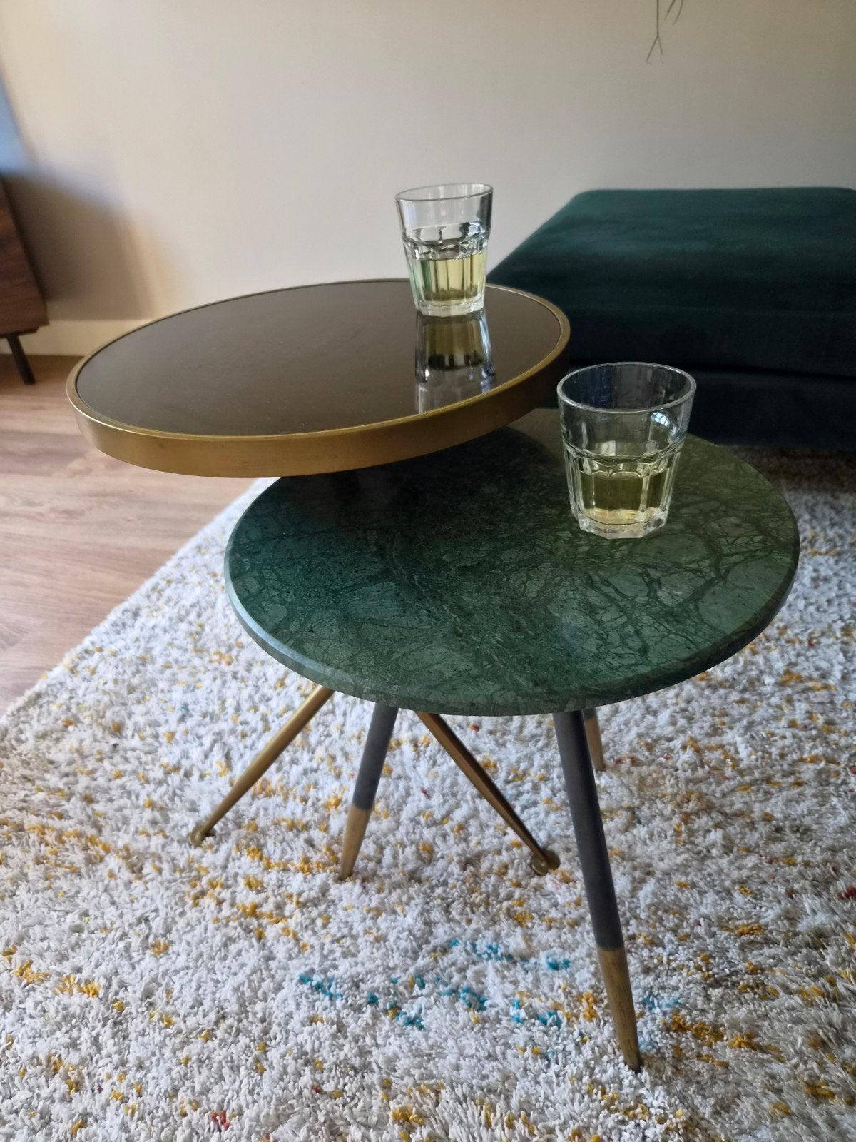 Set van 2 bijzettafels: zwart en groen marmer, Huis en Inrichting, Ophalen, Minder dan 45 cm, Minder dan 55 cm, Gebruikt