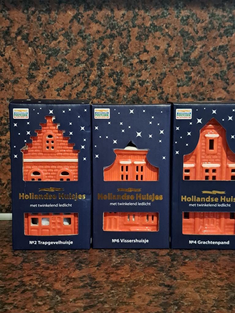 3 Hollandse huisjes nummer 2,4 en 6, Ophalen of Verzenden