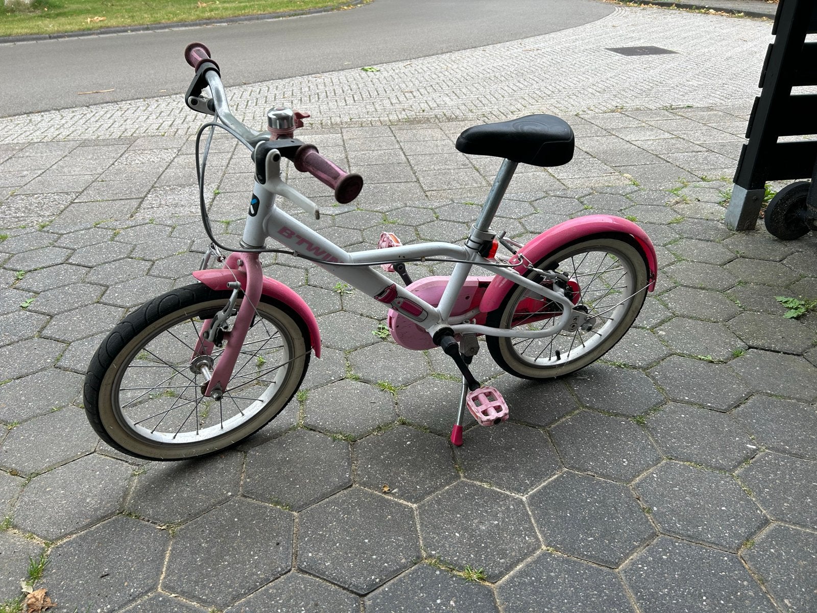 Roze kinderfiets B'Twin 16 inch, Ophalen of Verzenden, Gebruikt, Velgrem, 16 tot 20 inch