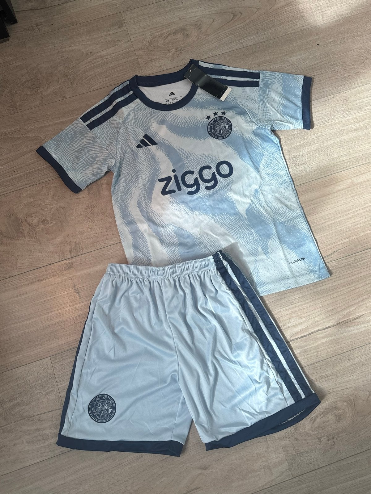 Ajax 3e tenue 2026/2027 - Maten 128 t/m 164, Ophalen of Verzenden, Nieuw, Jongen of Meisje, Setje