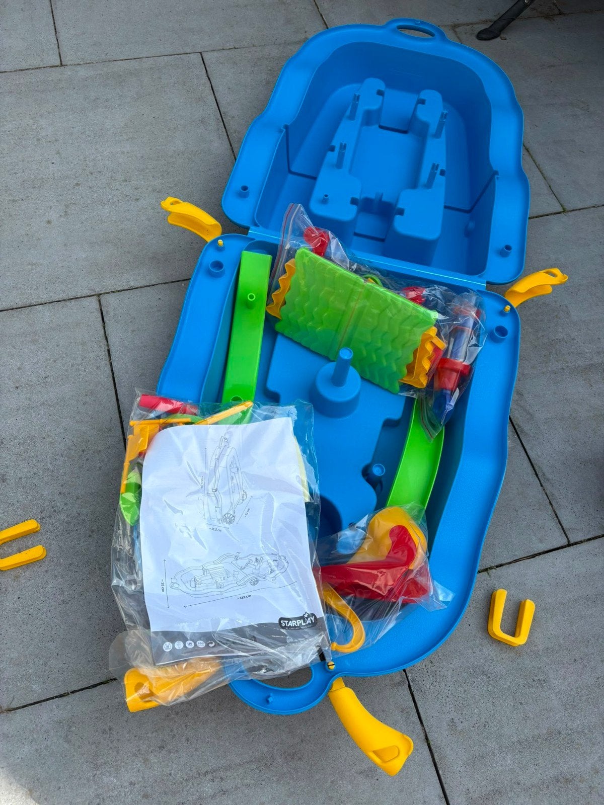 Nieuwe watertafel in koffer met accessoires, Kinderen en Baby's, Ophalen of Verzenden, Nieuw