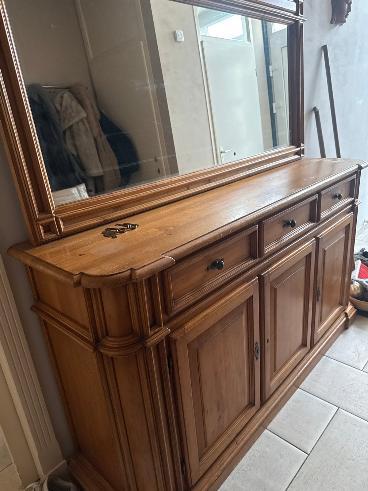Massief amerikaans grenen dressoir met spiegel, Gebruikt, 150 tot 200 cm, Ophalen of Verzenden, Met lade(s)