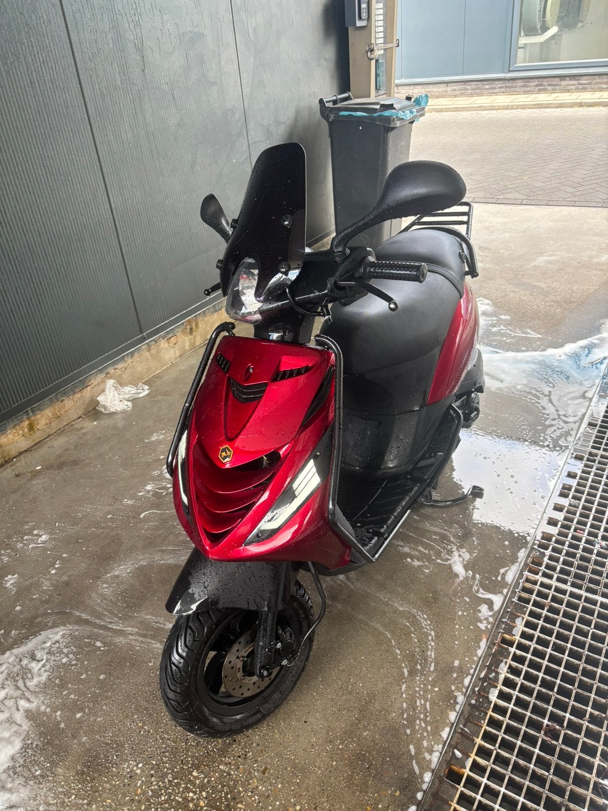Piaggio zip 50cc 4 takt (moet weg), Ophalen, Maximaal 45 km/u, Zip, Zo goed als nieuw