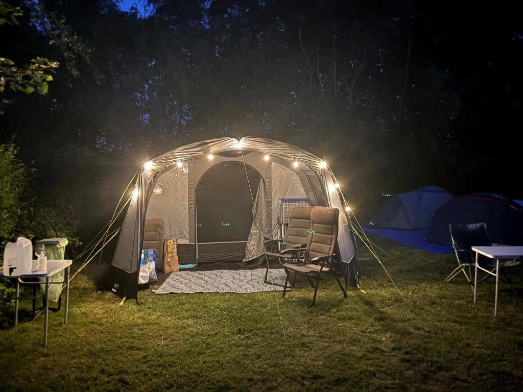 Te koop Kampa Hayling 6 tent (rits hoofdingang defect), Caravans en Kamperen, Tenten, Ophalen of Verzenden, Gebruikt, Tot en met 6