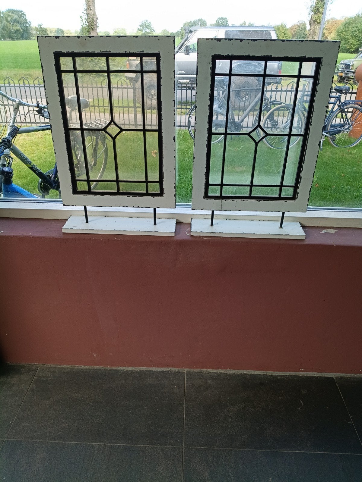 Decoratieve glas-in-lood panelen op standaard (2 stuks), Ophalen of Verzenden