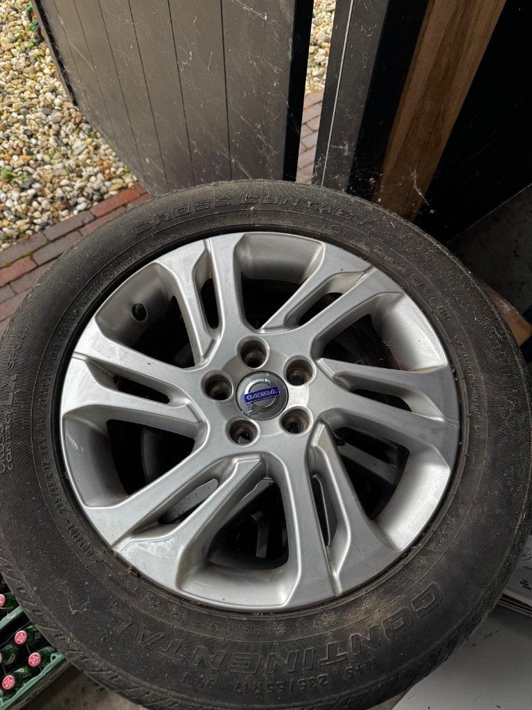 Originele Volvo XC70 Valder 17” velgen – 235/55 R17, Auto-onderdelen, Ophalen, Gebruikt, Velg(en), 17 inch
