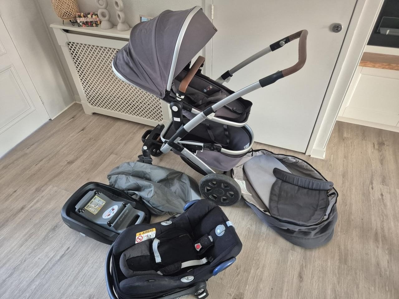 Joolz Kinderwagen met Maxi-Cosi - Middelburg, Kinderen en Baby's, Kinderwagens en Combinaties, Gebruikt, Ophalen of Verzenden