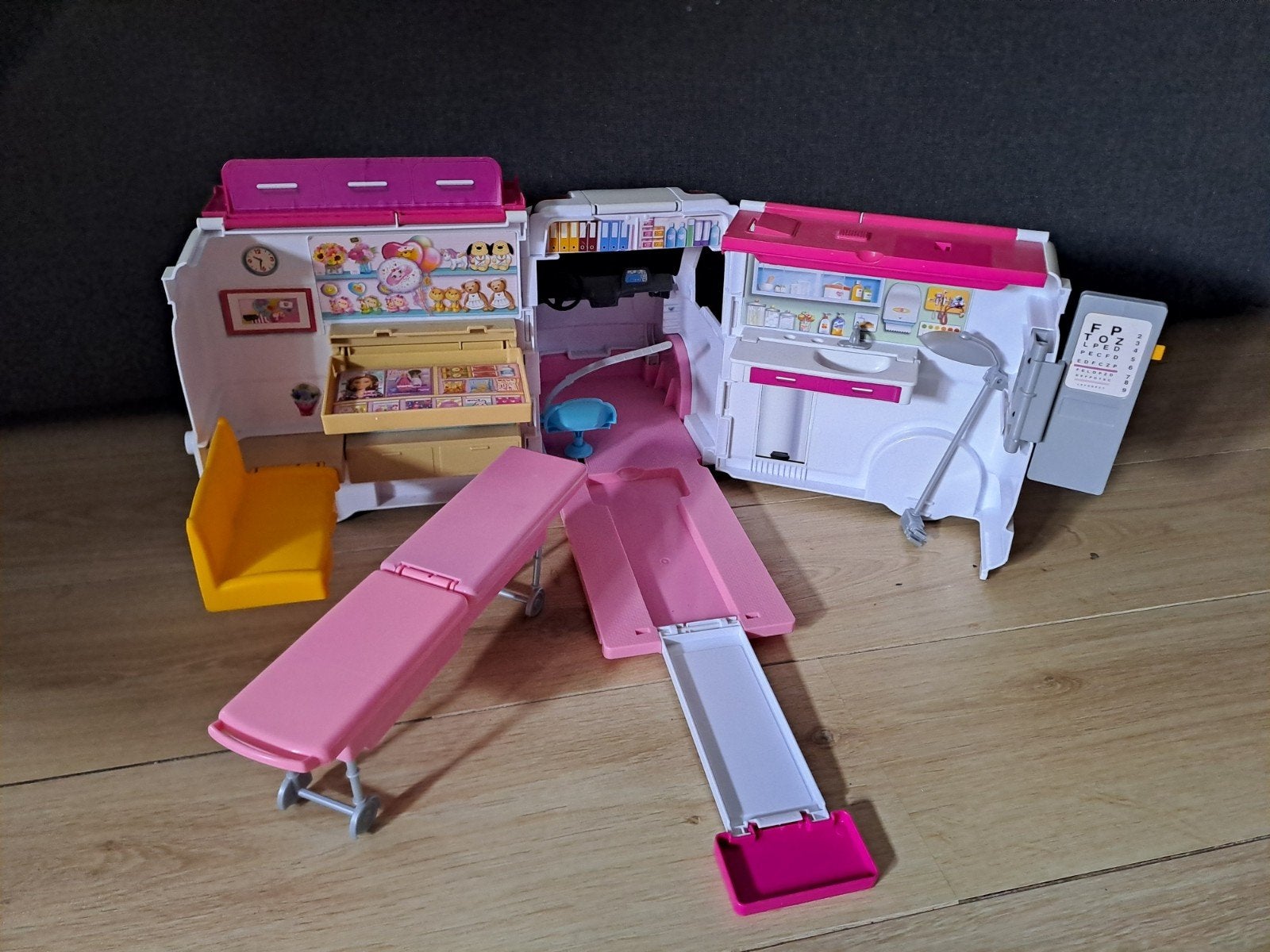 Barbie Dierenarts Speelset - Mobiele Kliniek, Ophalen