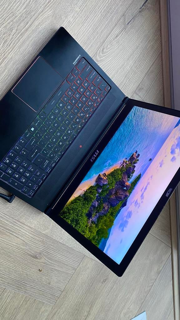 MSI GS63VR 6RF Stealth Pro - i7-6700HQ - GTX 1060, Ophalen, Gebruikt, Met videokaart, 2 tot 3 Ghz