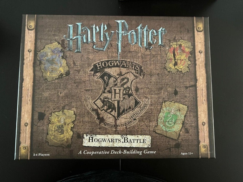 Harry Potter Hogwarts Battle + 2 uitbreidingen, Een of twee spelers, Ophalen of Verzenden, Zo goed als nieuw, USAopoly