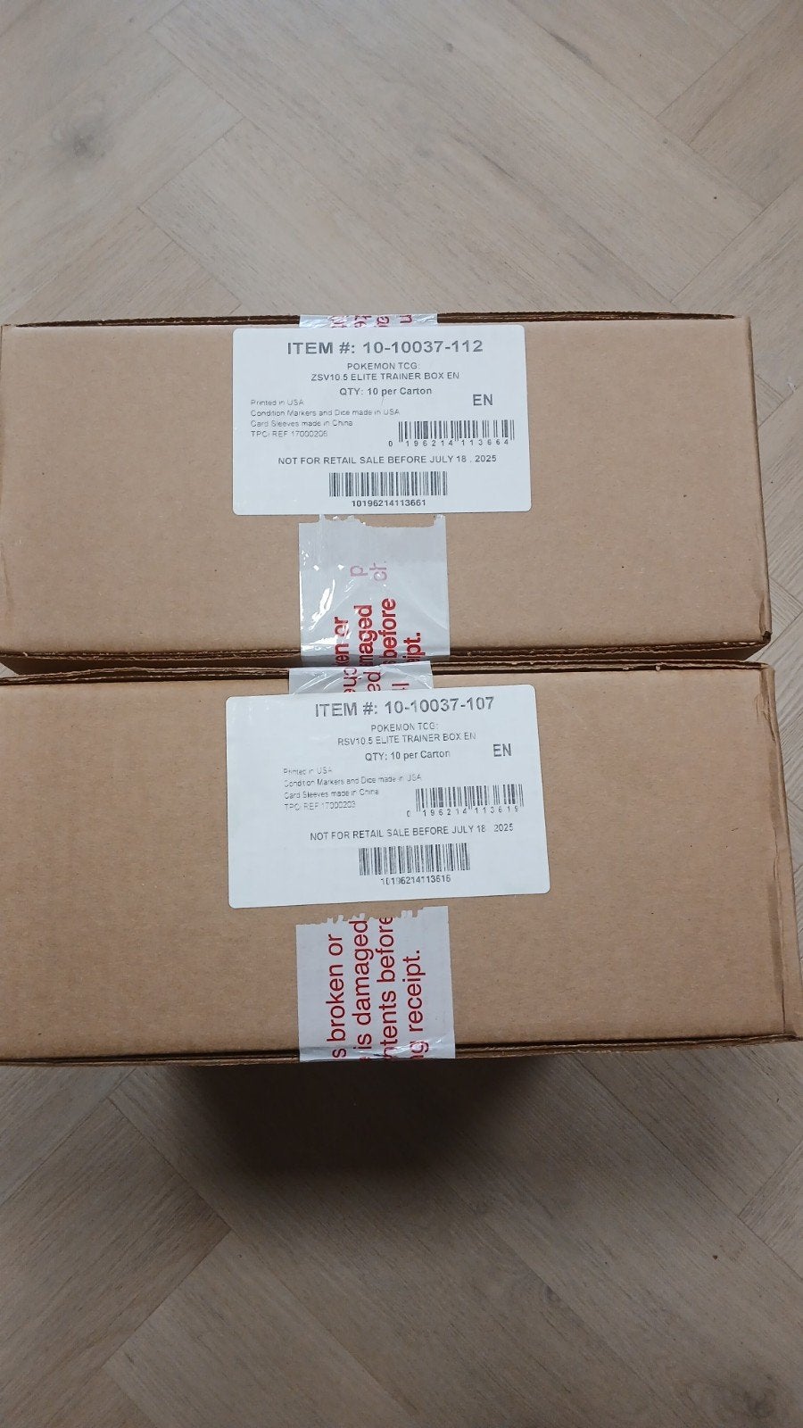 Pokemon black bolt & white flare etb cases, Hobby en Vrije tijd, Ophalen, Nieuw