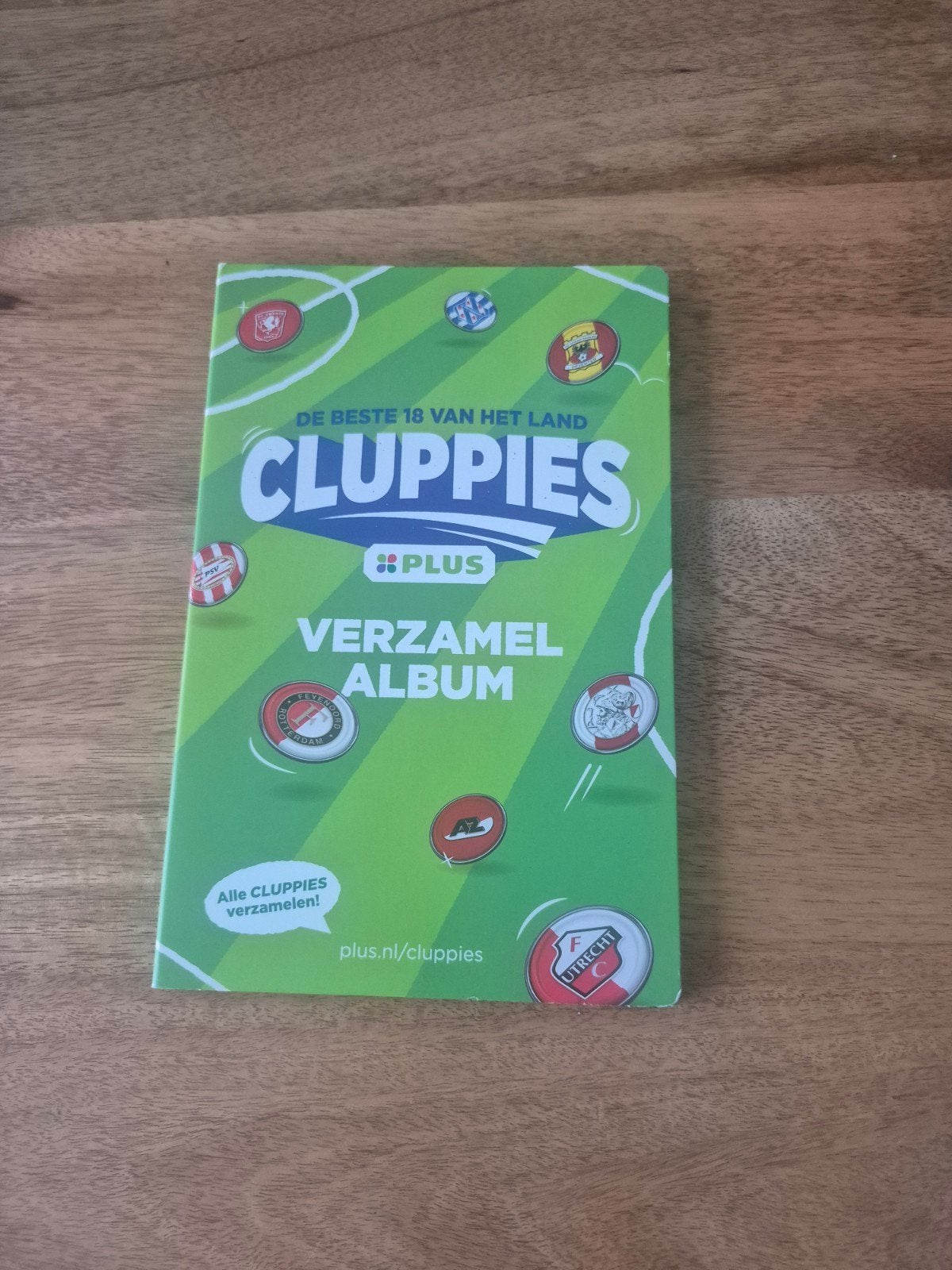 Cluppies Plus Verzamelalbum met 18 Cluppies, Verzamelen, Ophalen of Verzenden, Zo goed als nieuw, Overige binnenlandse clubs, Boek of Tijdschrift