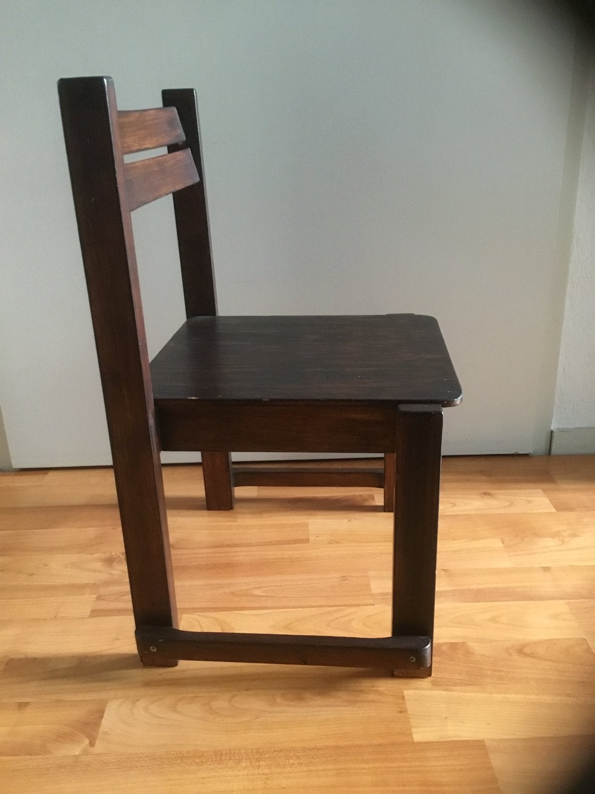1 Bruine kinderen stoel  🪑, Huis en Inrichting, Ophalen of Verzenden, Gebruikt, Bruin, Vijf, Zes of meer stoelen