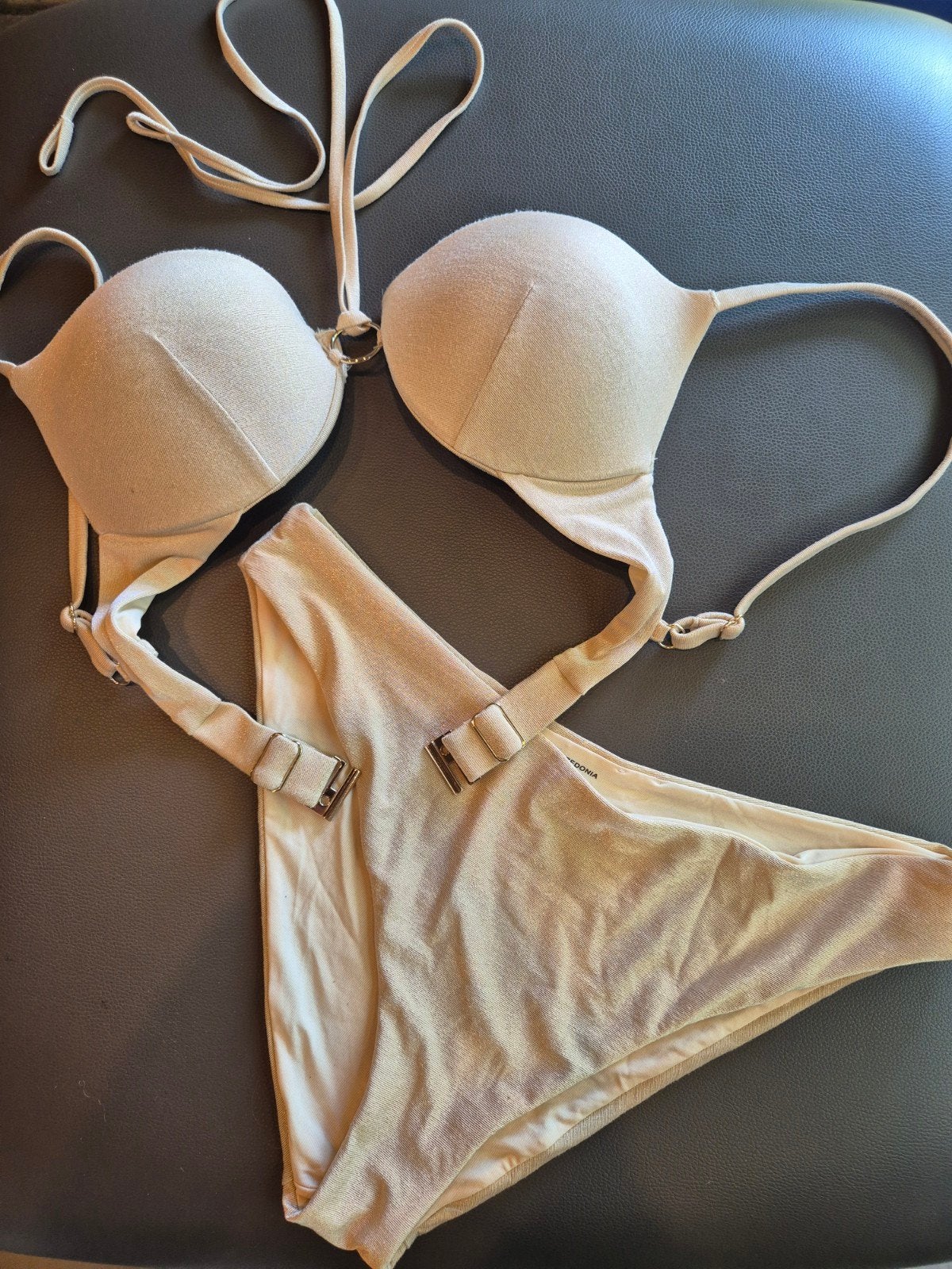 Uit Italië: Exclusieve Intimissimi Bikini, Kleding | Dames, Ophalen of Verzenden, Zo goed als nieuw, Overige kleuren, Bikini
