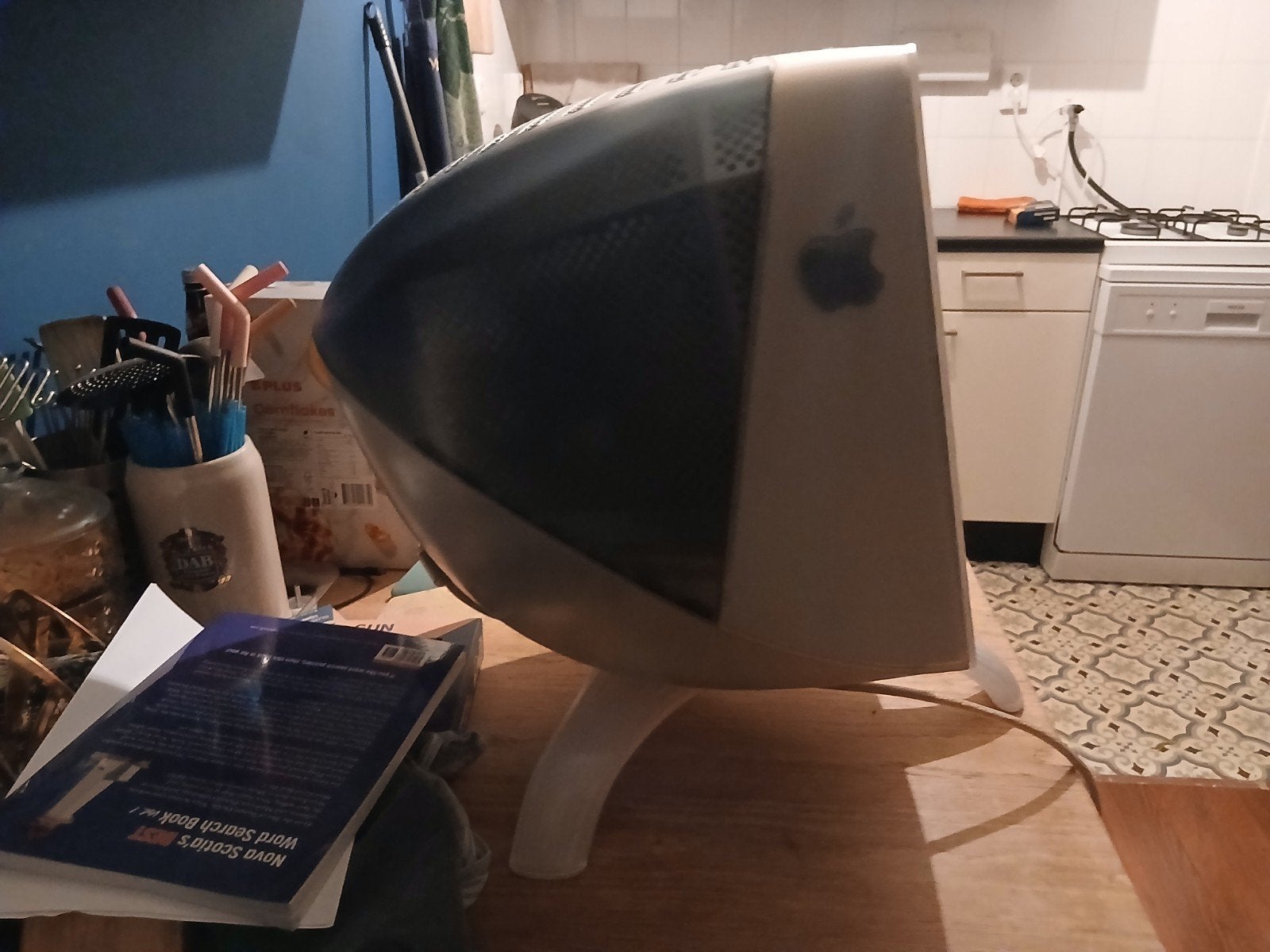 Foto 3 van Apple Studio Display 17-inch (M6496) - Vintage Monitor
